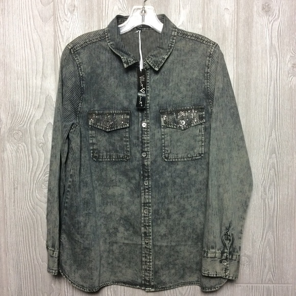 NWT Gray Button Down with Bling Shirt - Picture 3 of 7